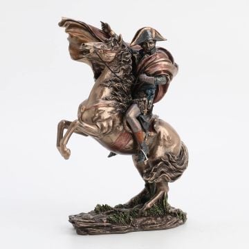 At Üstünde Napoleon Bonaparte - Veronese Design