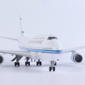 1/160 Boeing 747-8 ''State of Kuwait'' Hazır Model Uçak Maketi (47 cm)