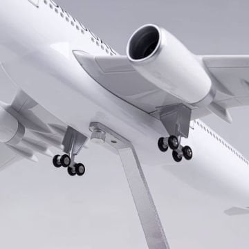 1/135 Airbus A330 ''TAP Air Portugal'' Hazır Model Uçak Maketi (47 cm)