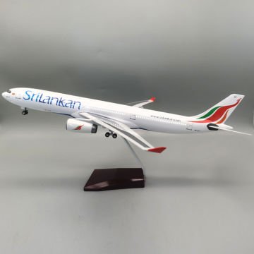 1/135 Airbus A330 ''SriLankan Airlines'' Hazır Model Uçak Maketi (47 cm)