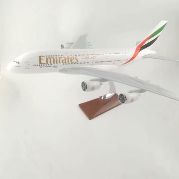 1/200 Airbus A380 ''Emirates'' Hazır Model Uçak Maketi (36 cm)
