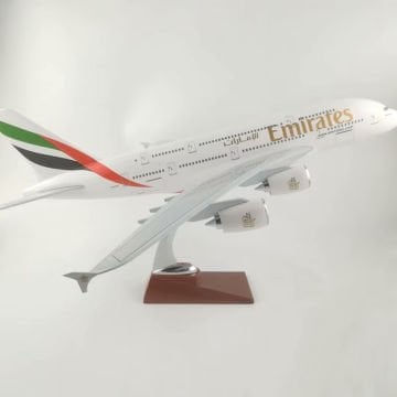 1/200 Airbus A380 ''Emirates'' Hazır Model Uçak Maketi (36 cm)