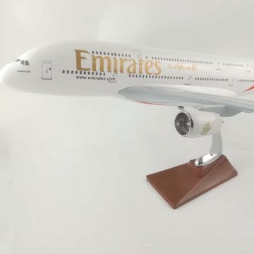 1/200 Airbus A380 ''Emirates'' Hazır Model Uçak Maketi (36 cm)