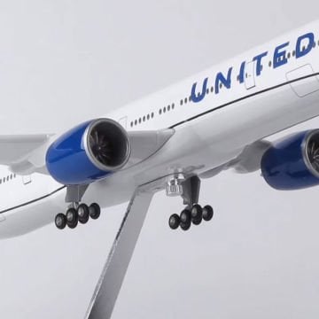 1/157 Boeing 777 ''United Airlines'' Hazır Model Uçak Maketi (47 cm)
