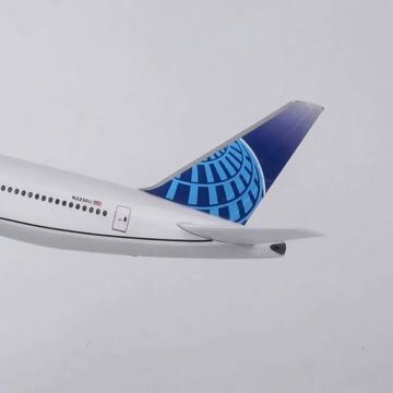 1/157 Boeing 777 ''United Airlines'' Hazır Model Uçak Maketi (47 cm)