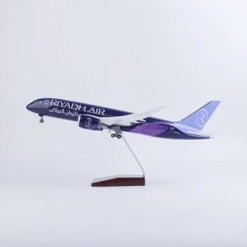 1/130 Boeing 787 ''Riyadh Air'' Hazır Model Uçak Maketi (43 cm)
