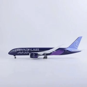1/130 Boeing 787 ''Riyadh Air'' Hazır Model Uçak Maketi (43 cm)