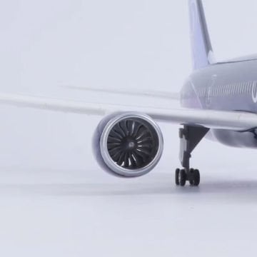 1/130 Boeing 787 ''Riyadh Air'' Hazır Model Uçak Maketi (43 cm)